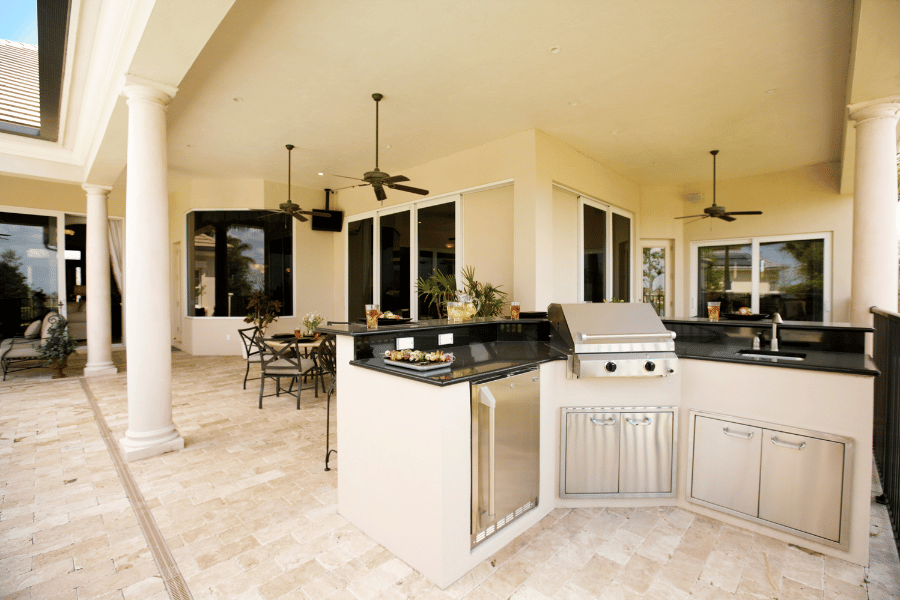 Outdoor Kitchens: Design Ideas and Considerations